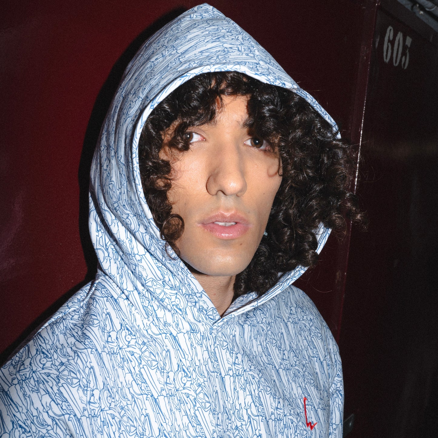 Sweatshirt imprimé à capuche MARS Casse bleu