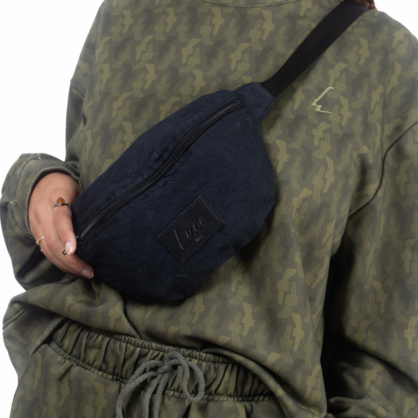 sac banane jacquard lisse noir lucewear